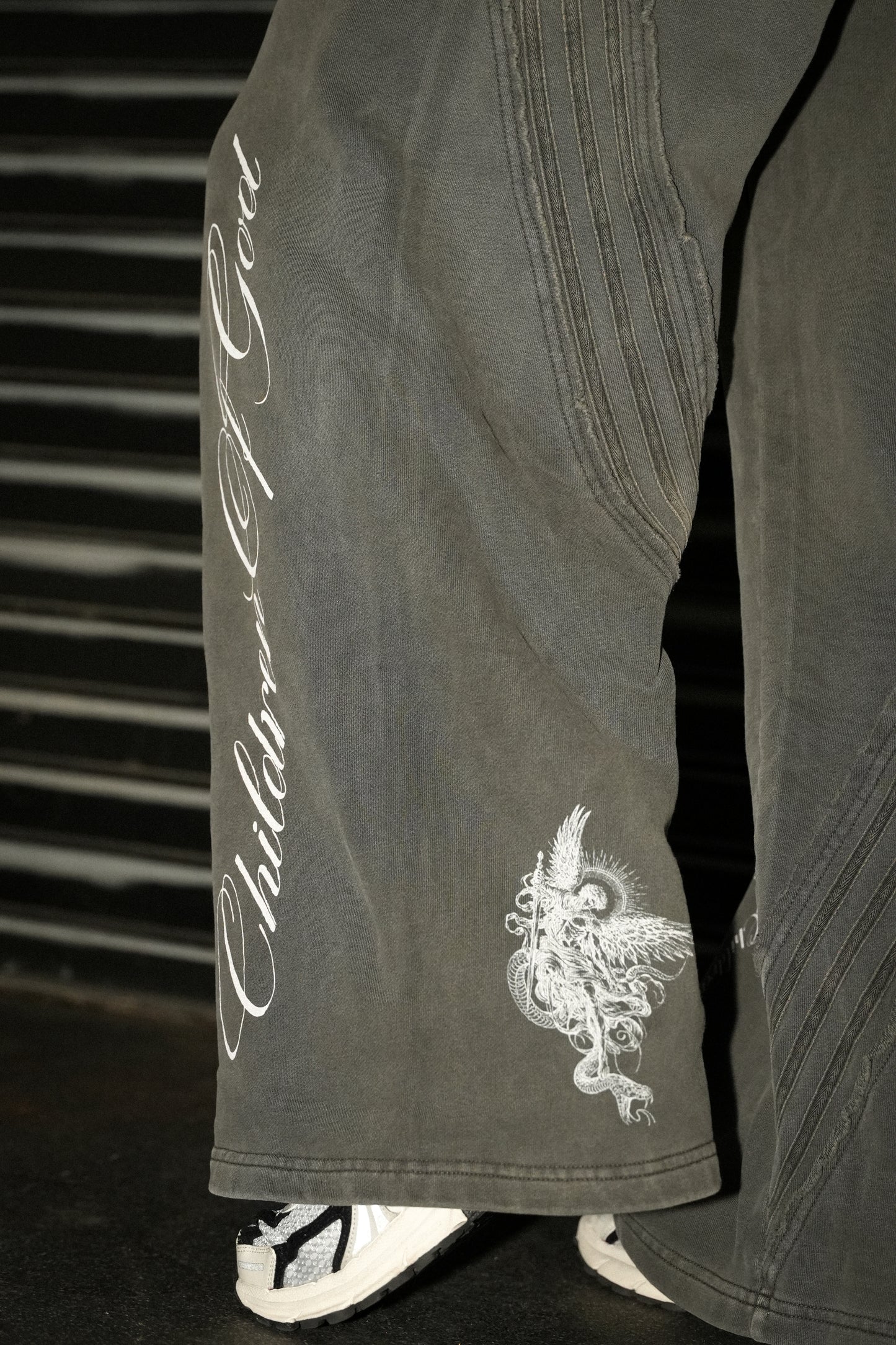 Divine Sweatpants (Dark Grey)
