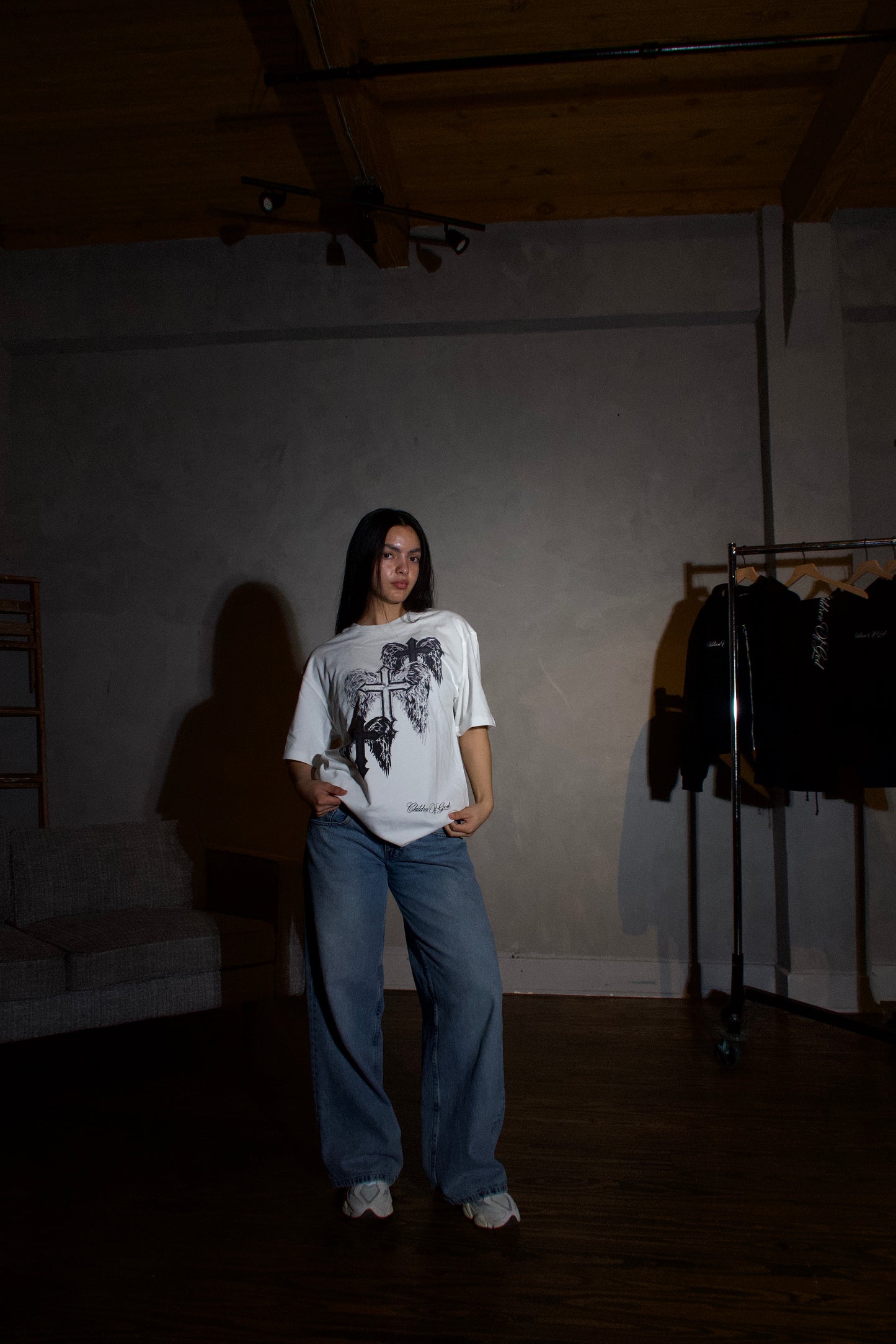 2000 Tee (White/Pink)